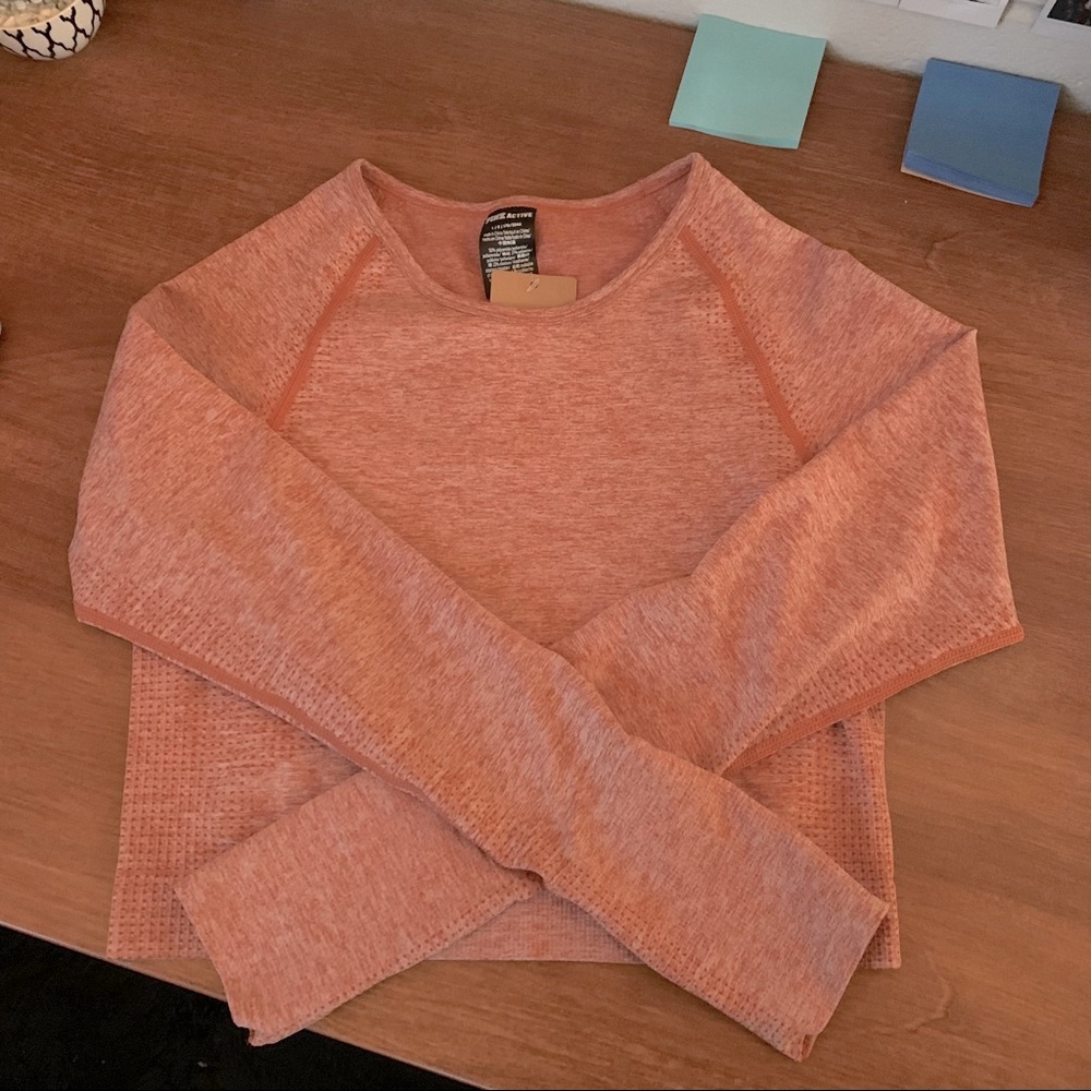 Vs pink sport crop top